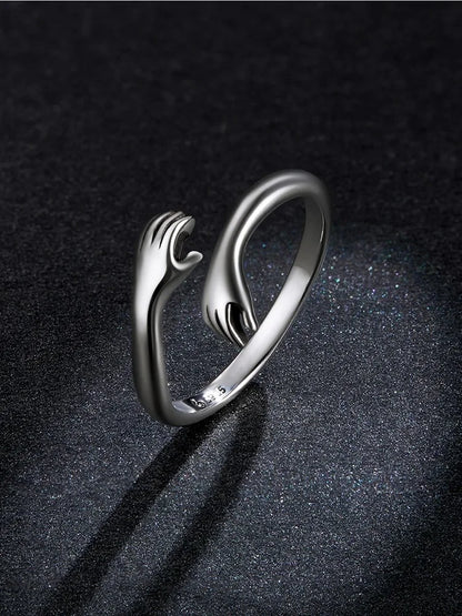 Memora™ Hug Ring